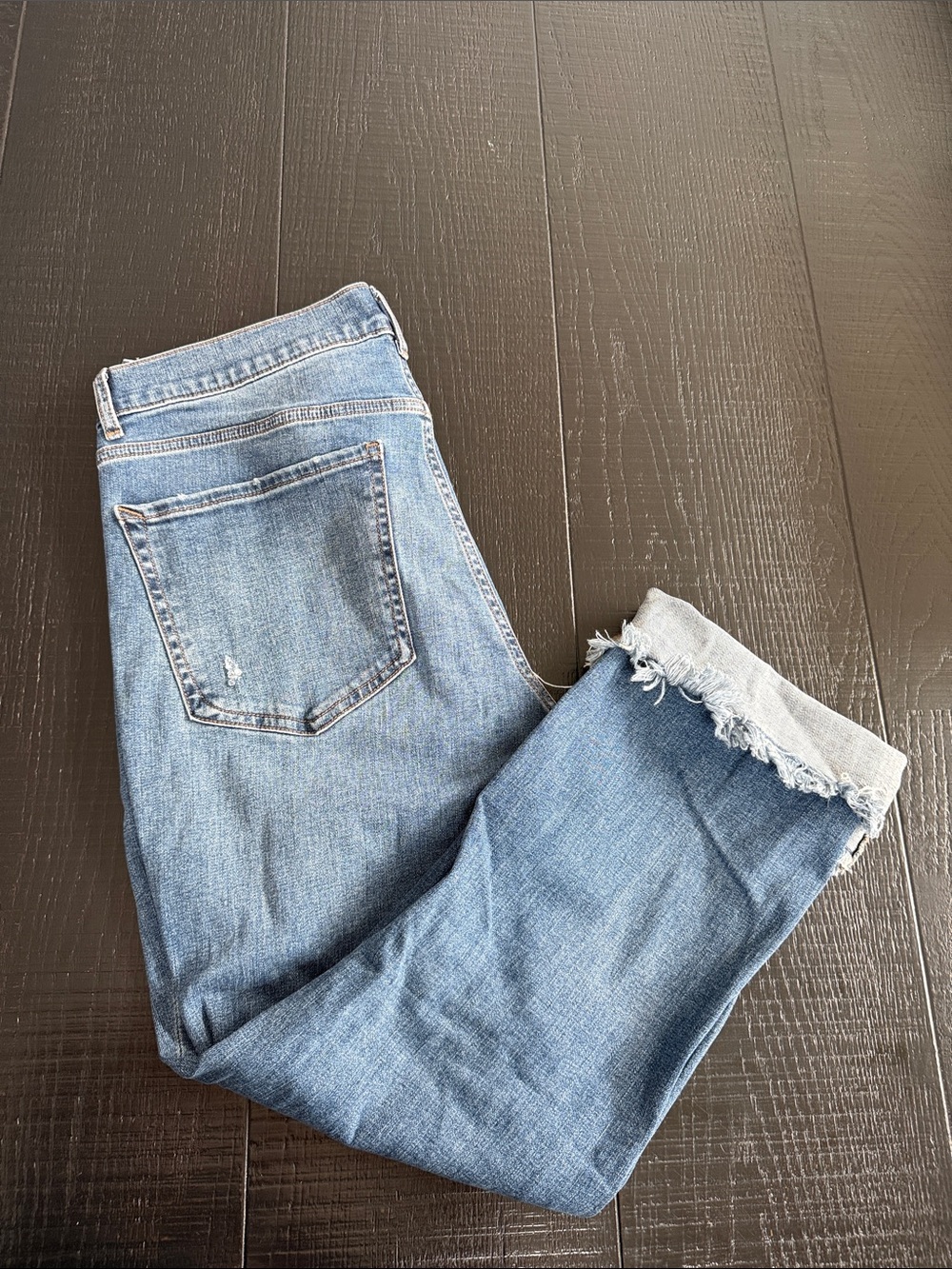 Express Light Blue Cropped Jeans with Frayed Hem